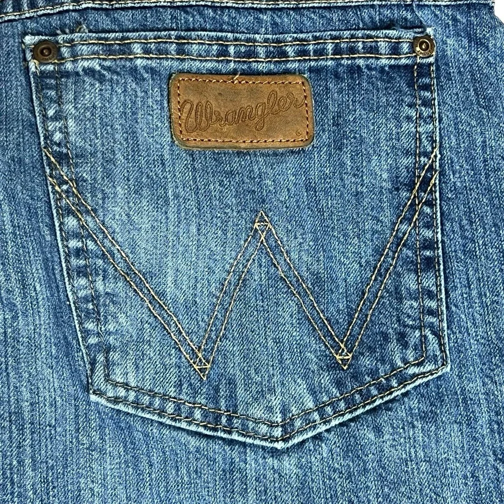 Wrangler Jeans Mens 40 x 32 Retro‎ Slim Boot Med Wash 100% Cotton 77MWZWO